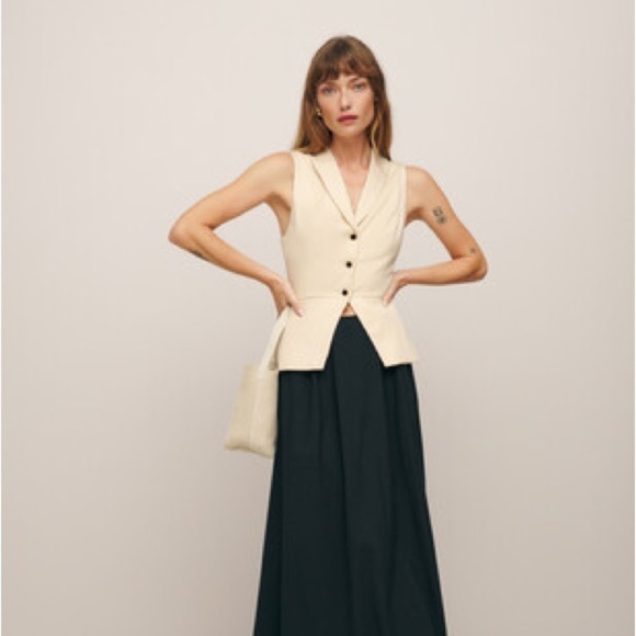 REFORMATION Oakley Vest in Sugar 2 - Picture 2 of 8